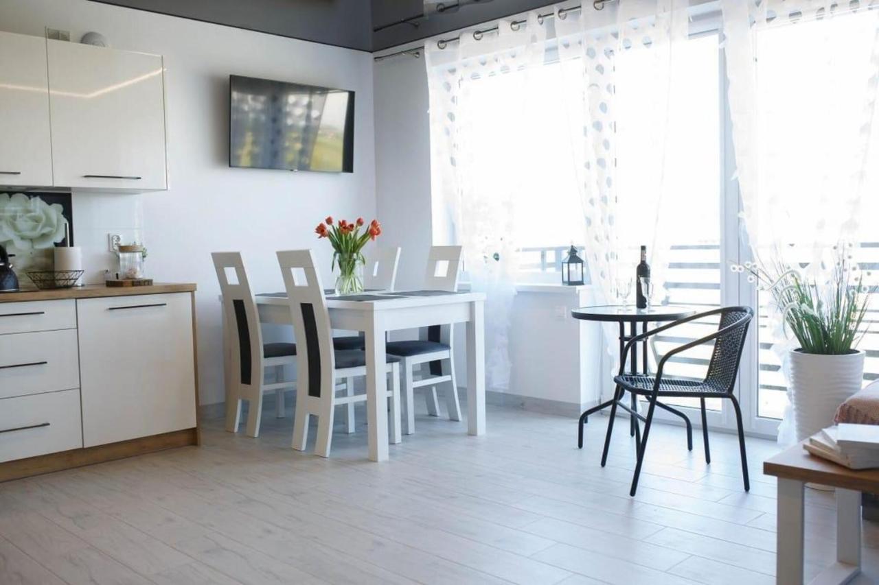 Ujście-Darłowskie Apartamenty Scarlet מראה חיצוני תמונה